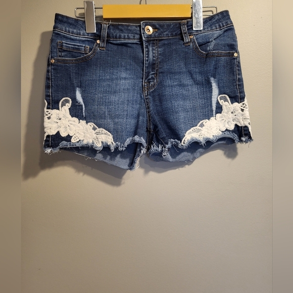 Ardene Blue Denim Shorts, Size 9 (30) - Picture 1 of 5